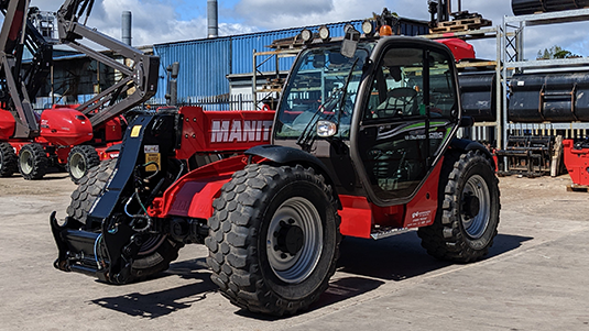 UV3890_MANITOU_MLT735T-120LSUPS_FRONT_LHS_WEB